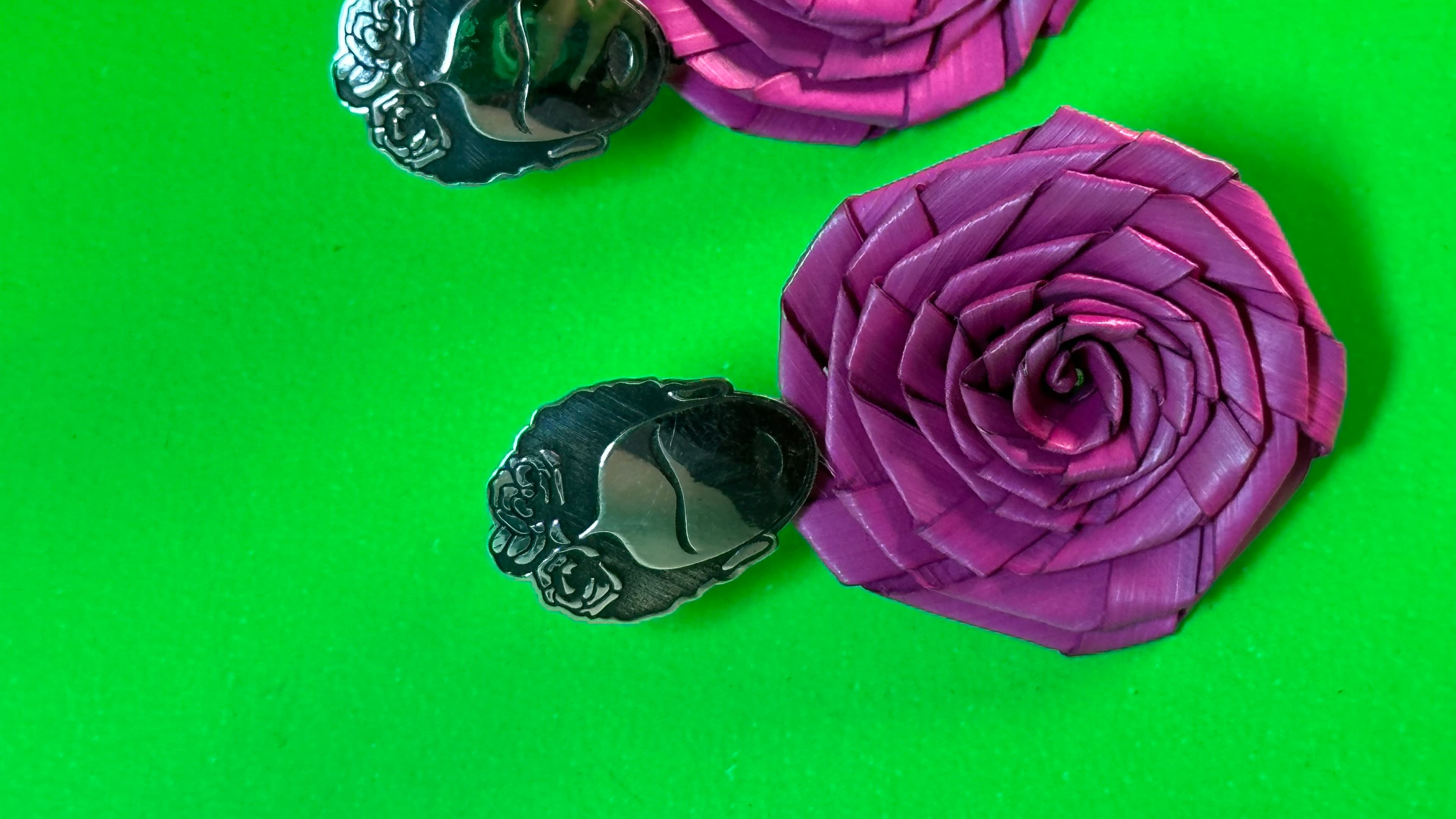 Aretes Frida con flor de palma